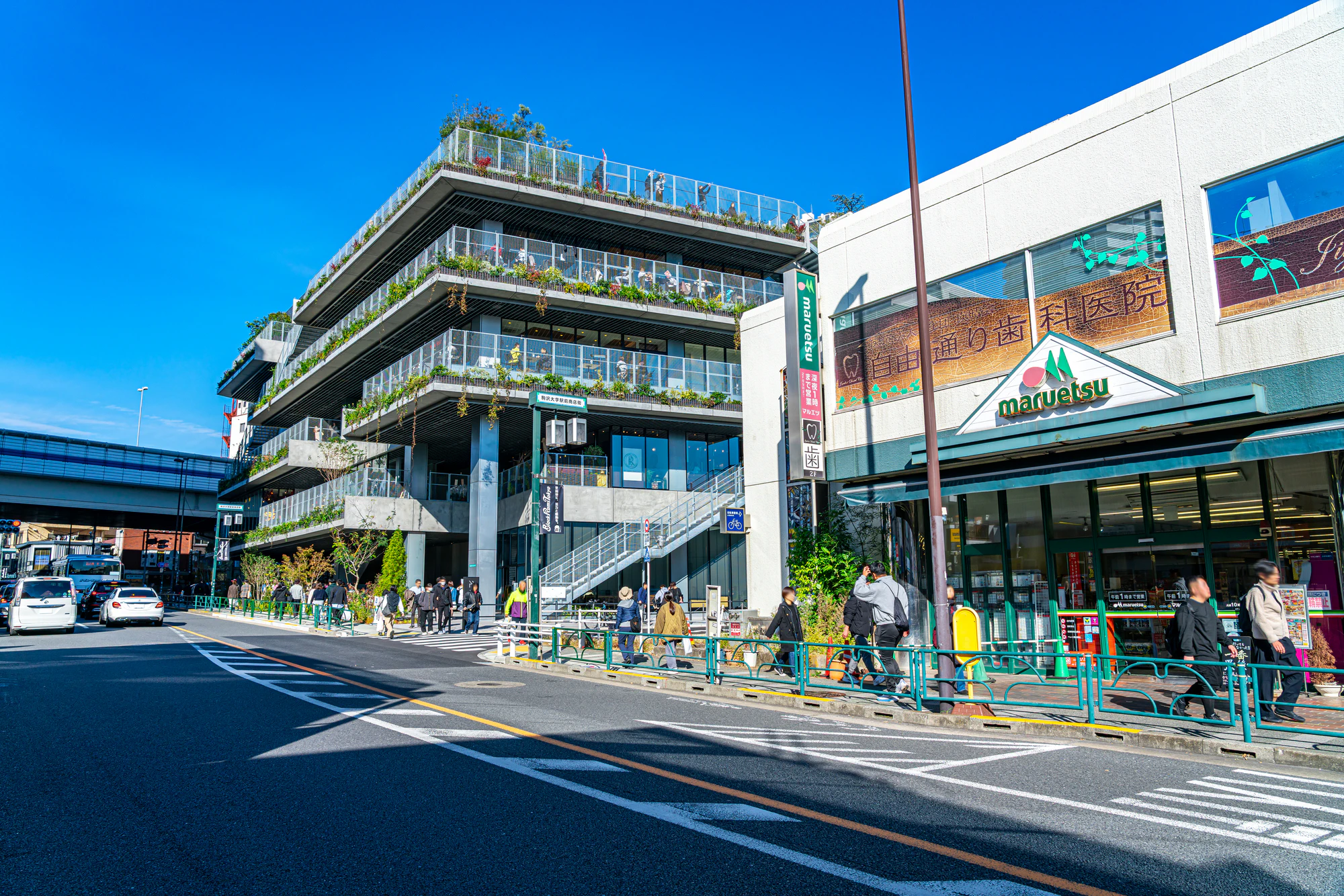 【東京都】爽やかな青空が広がる駒沢パーククォーター