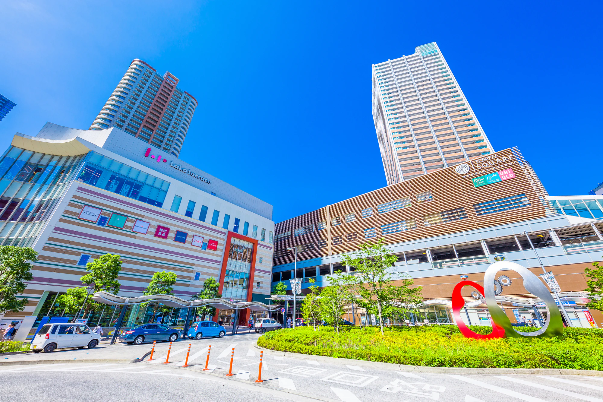 神奈川 東急東横線 武蔵小杉駅の駅前風景