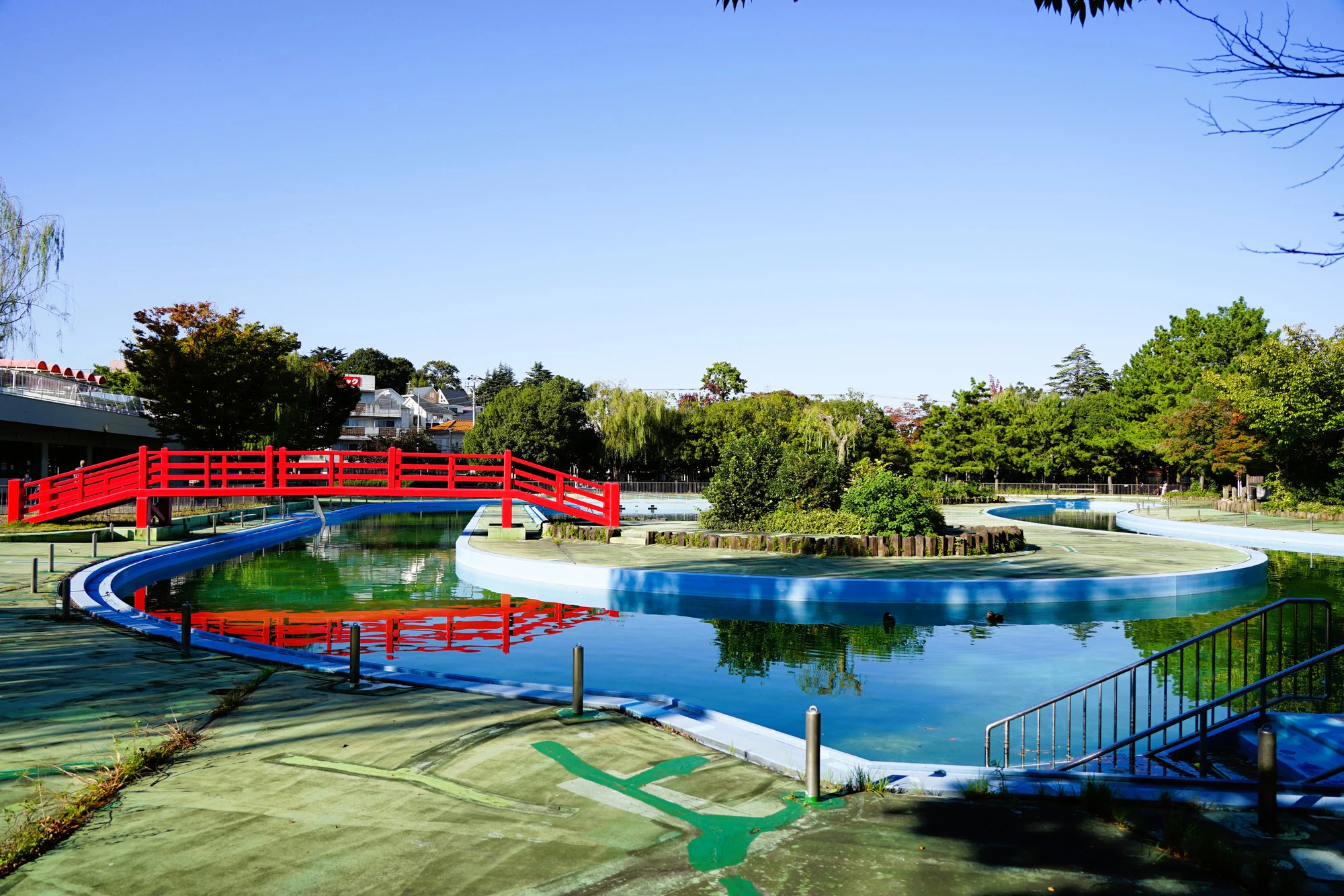 菊名池公園プール