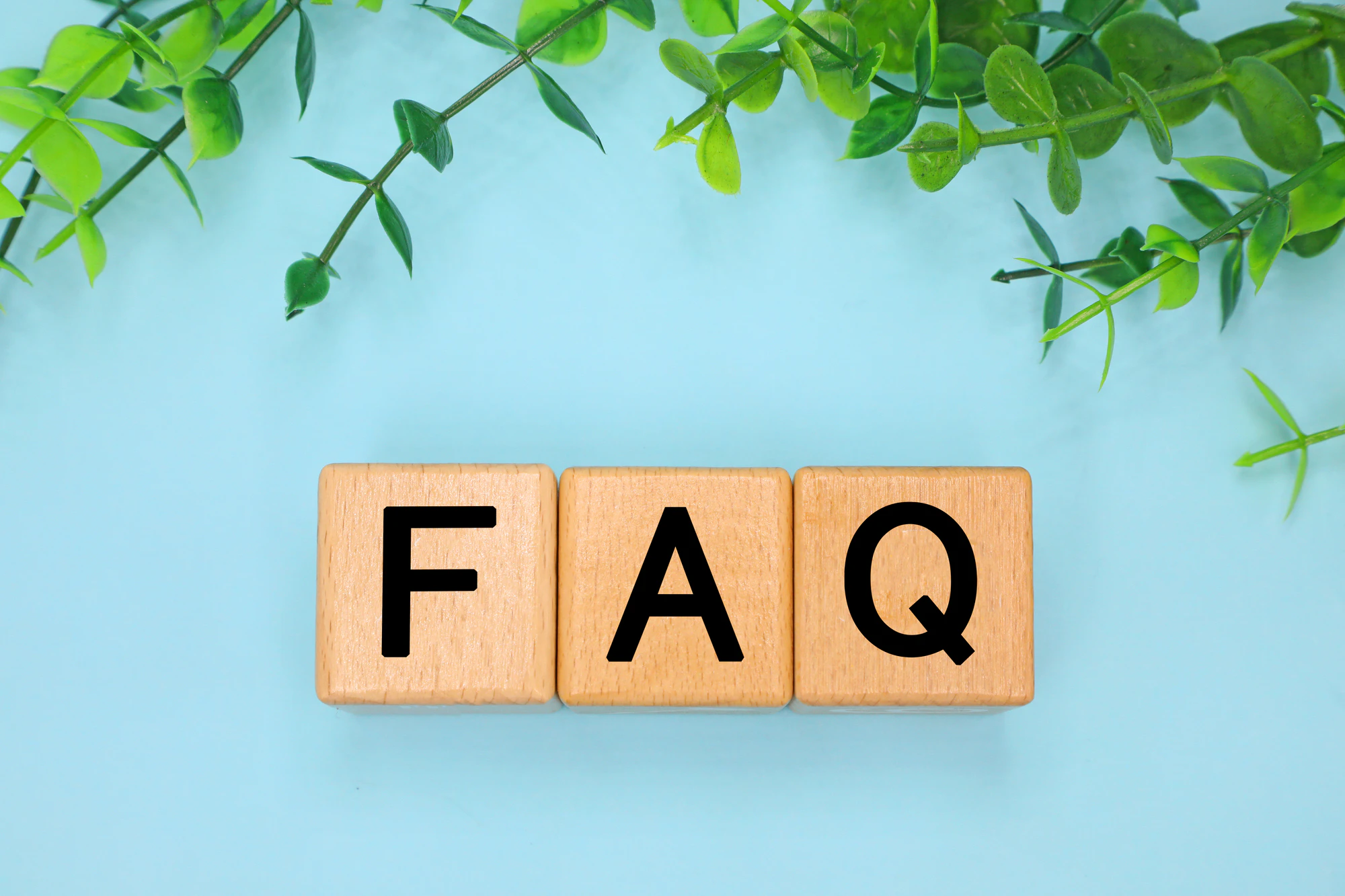 FAQと書かれたブロック