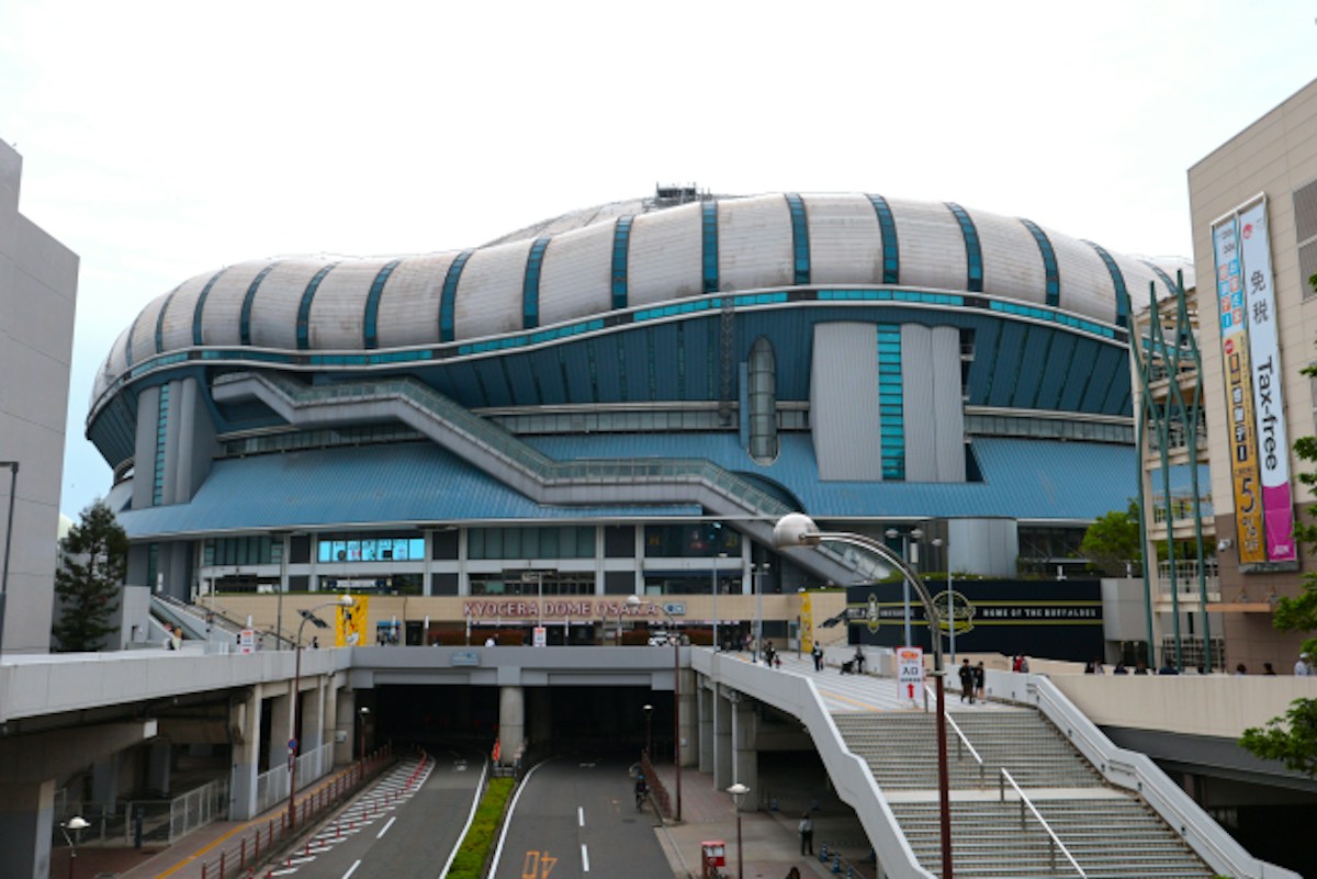 【京セラドーム大阪】終演後でも間に合う！当日ホテル予約完全ガイド（おすすめ順・駅近・会場周辺の空室速報） のアイキャッチ