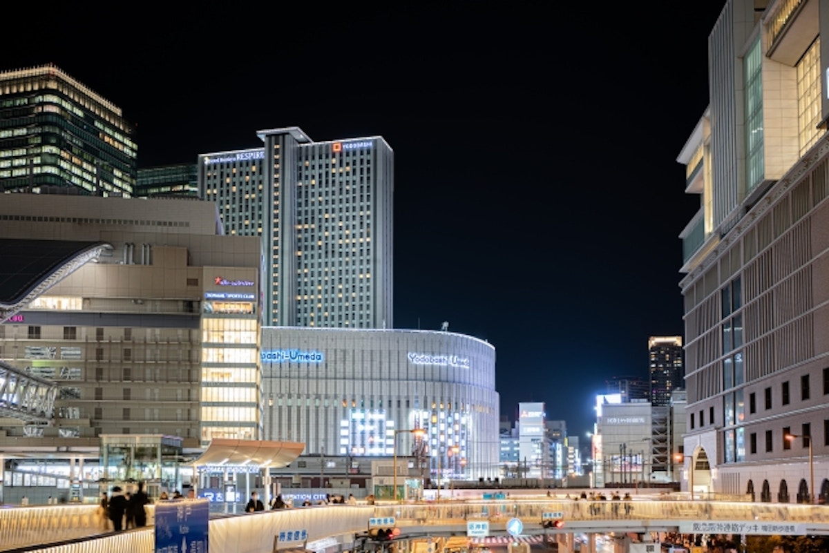 【梅田・大阪駅】今夜泊まれる当日ホテル予約完全攻略！おすすめ順・高評価・コスパ順で探すリアルタイム空室ガイド のアイキャッチ