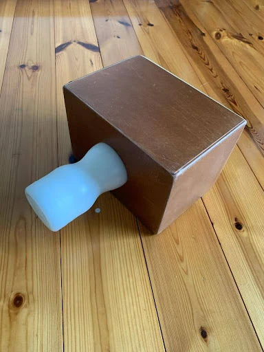 カホン（楽器）にTENGAのCUPを挿した初期の試作