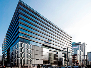 銀座六丁目10地区第一種市街地再開発事業「GINZA SIX」が竣工