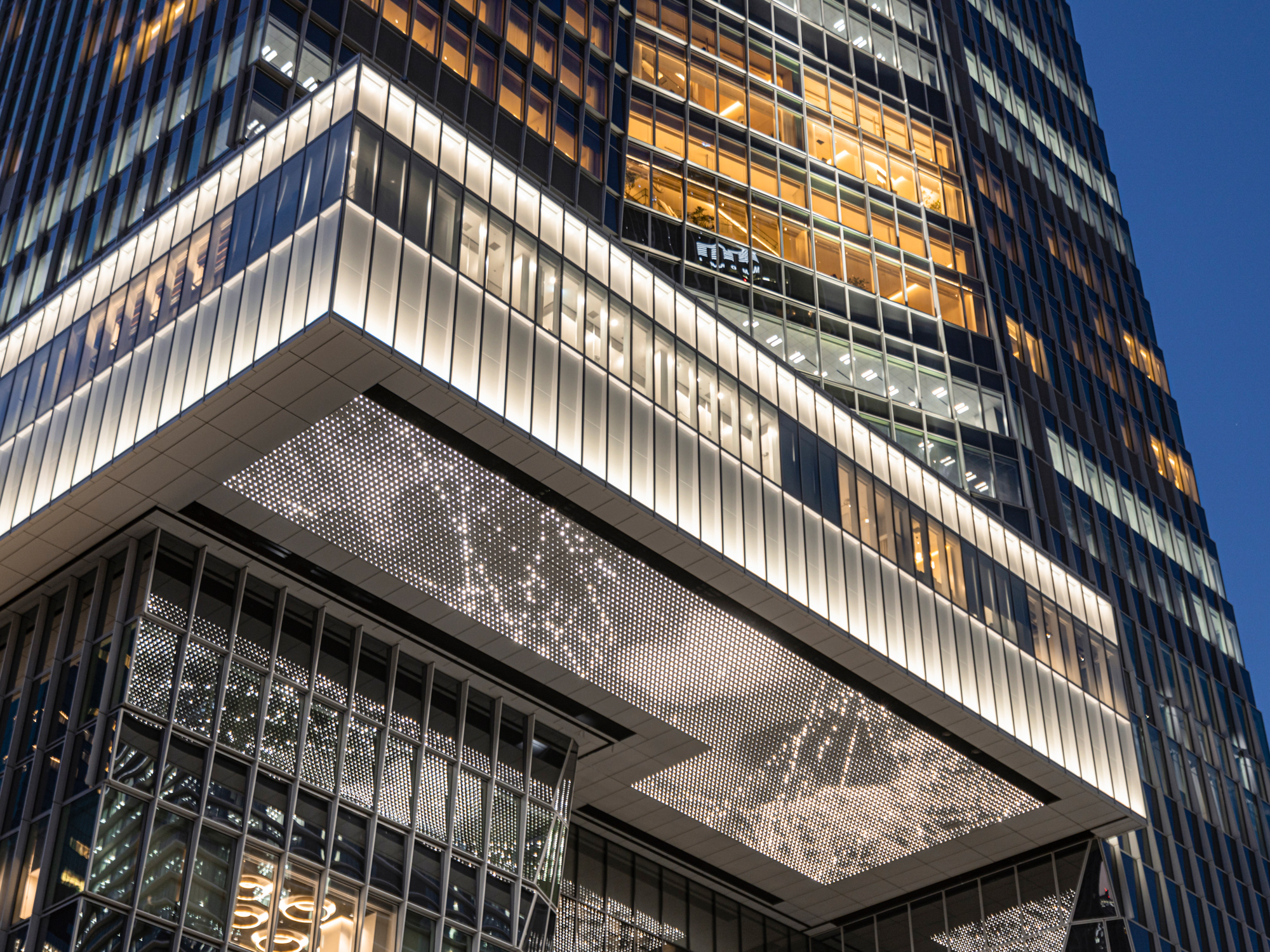 森ビル・森トラスト : 連戦連勝の経営 森ビル・森トラスト: 連戦連勝の経営 | 小沼 啓二 |本 | 通販