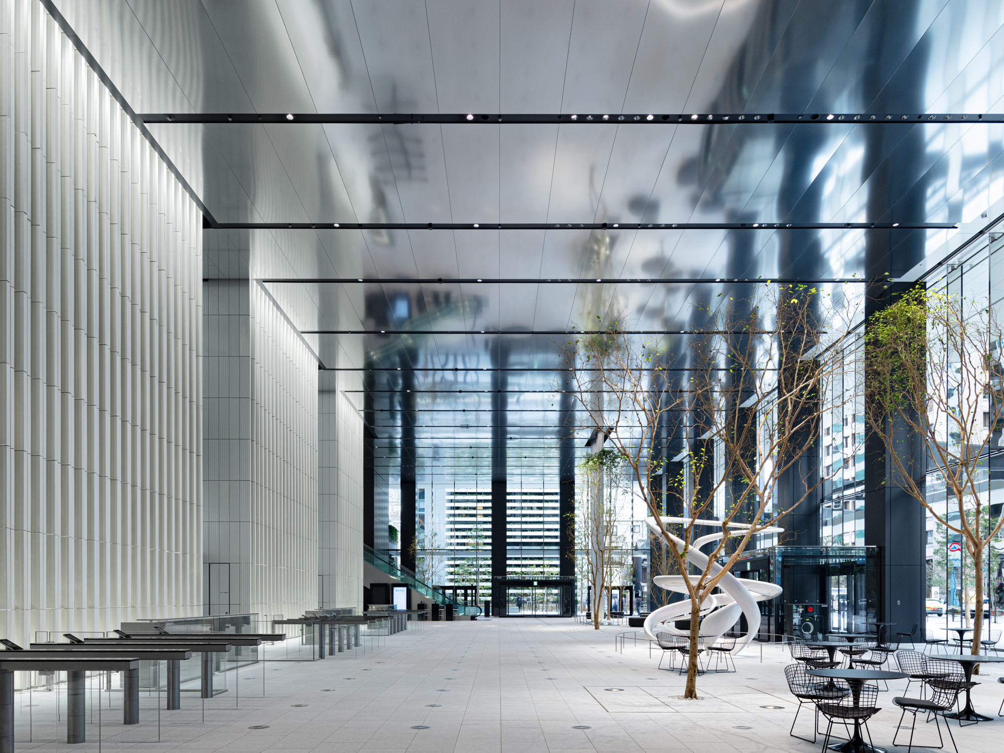 クリストフ・インゲンホーフェン | 虎ノ門ヒルズ ビジネスタワー