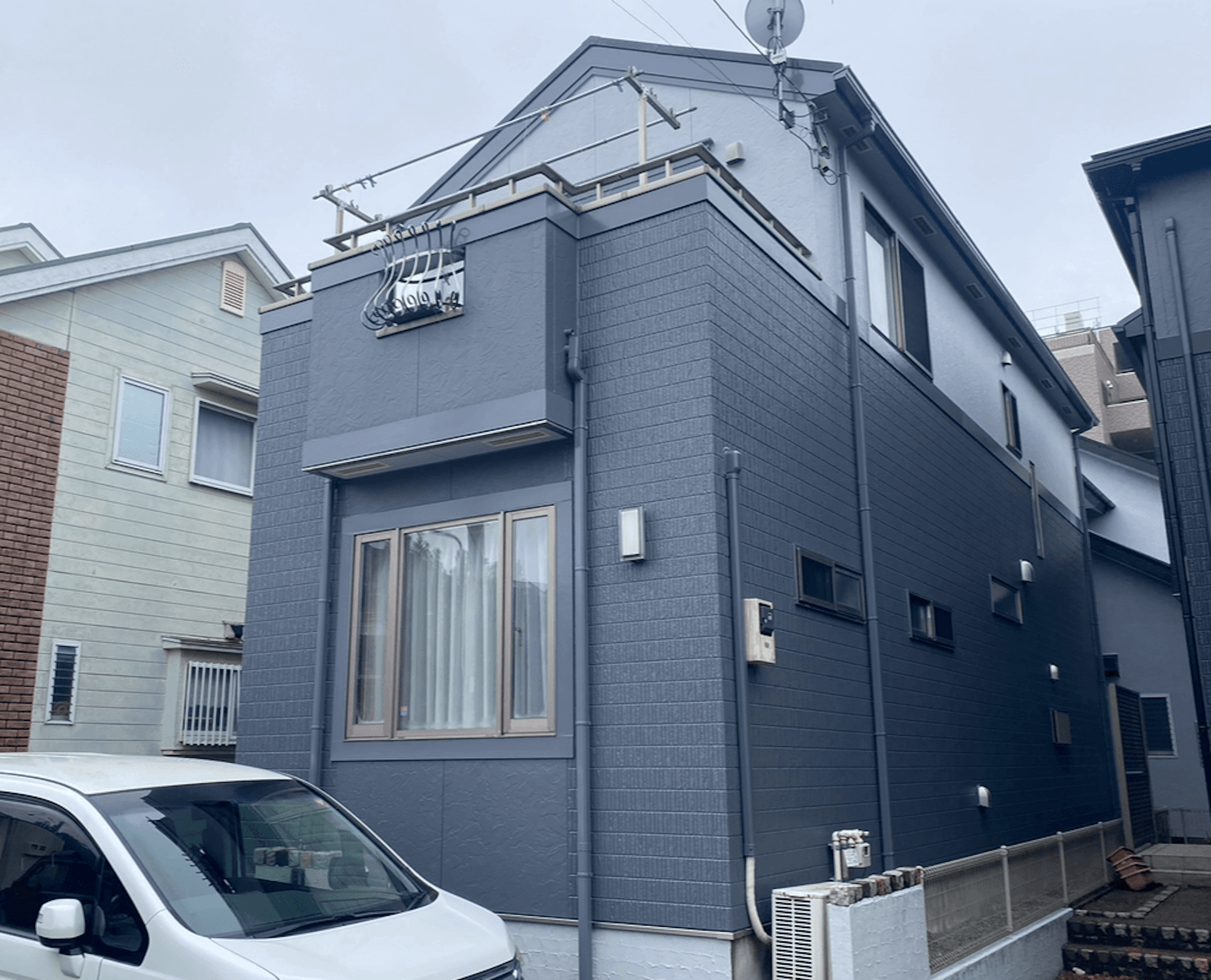 越谷市の外壁塗装・屋根塗装施工事例｜外壁・屋根全体の劣化を改善【Y様邸】