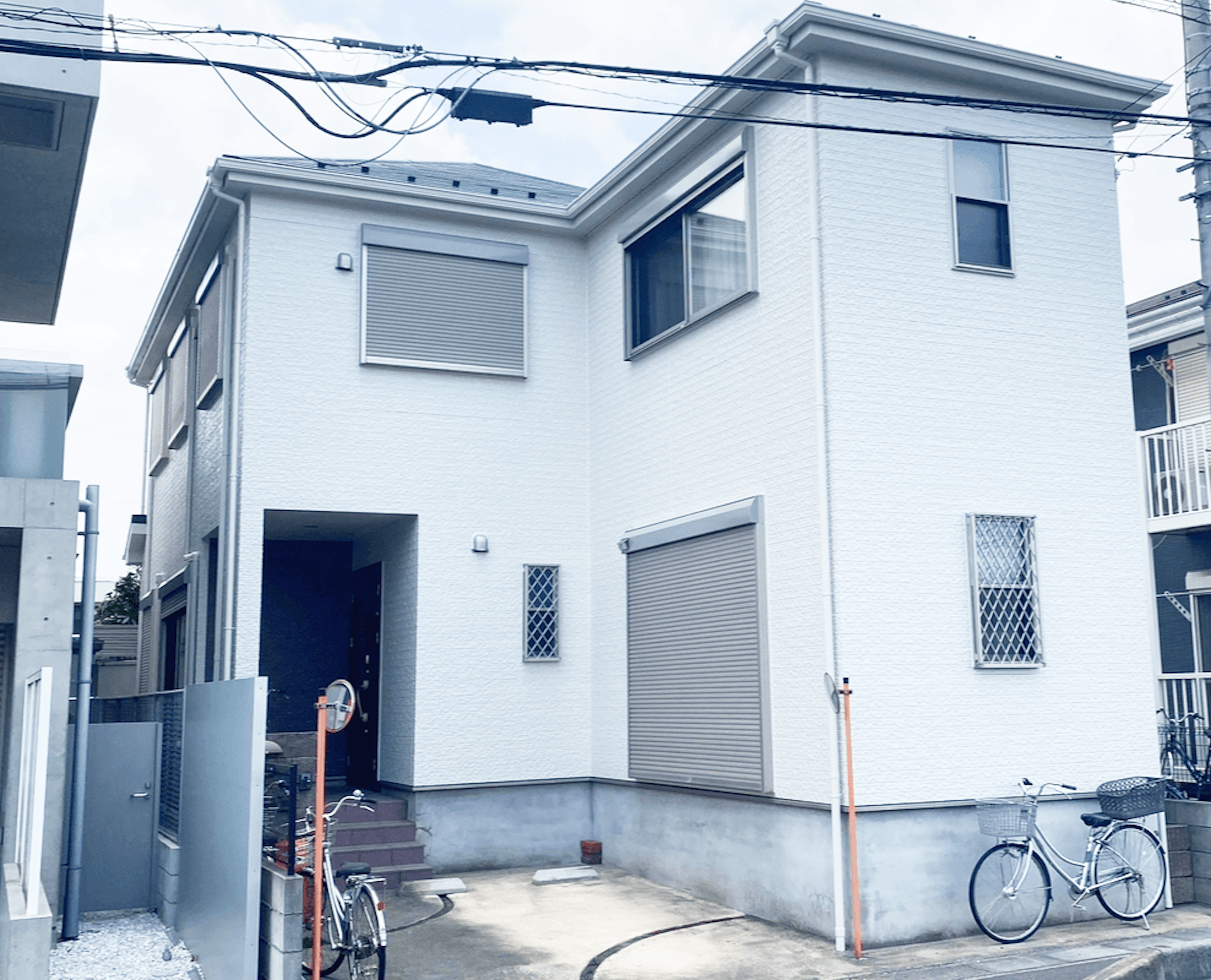 越谷市の外壁塗装・屋根塗装施工事例｜外壁・屋根全体の劣化を改善【O様邸】