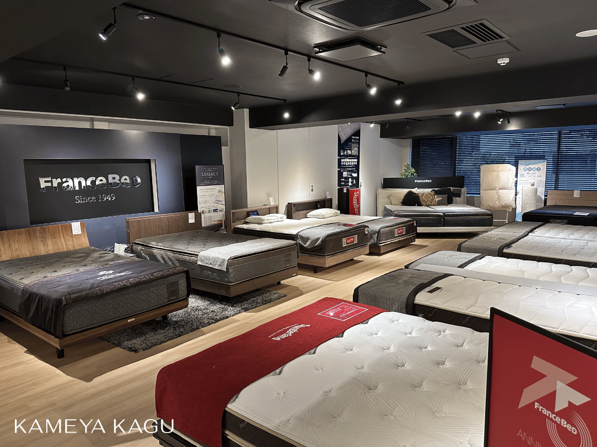 alt=亀屋家具店舗画像