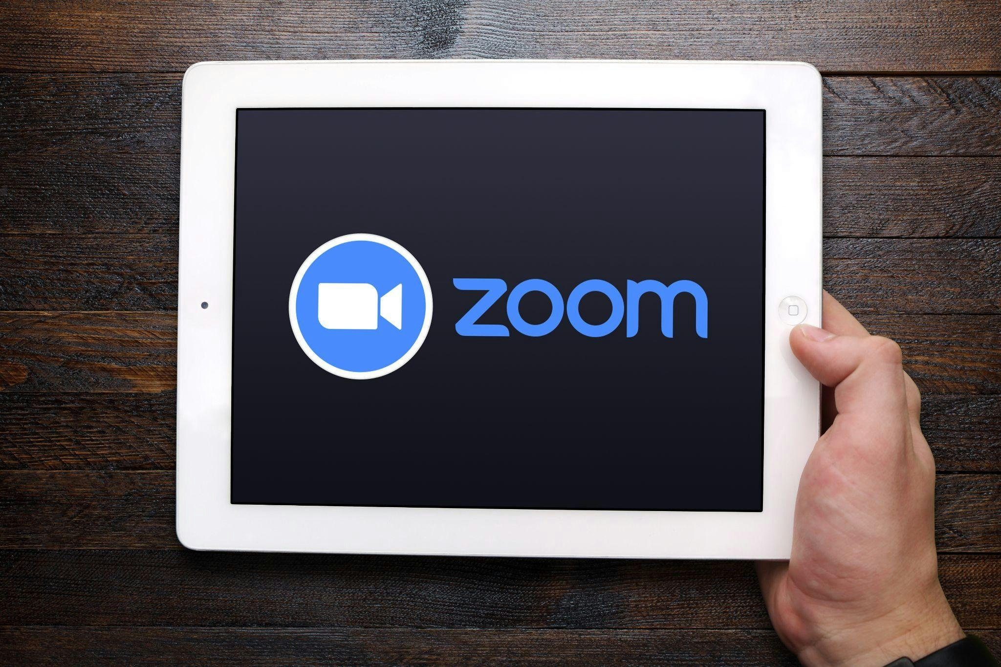 iPadでもWeb会議に参加できる!パソコンよりも向いている3つの理由を解説