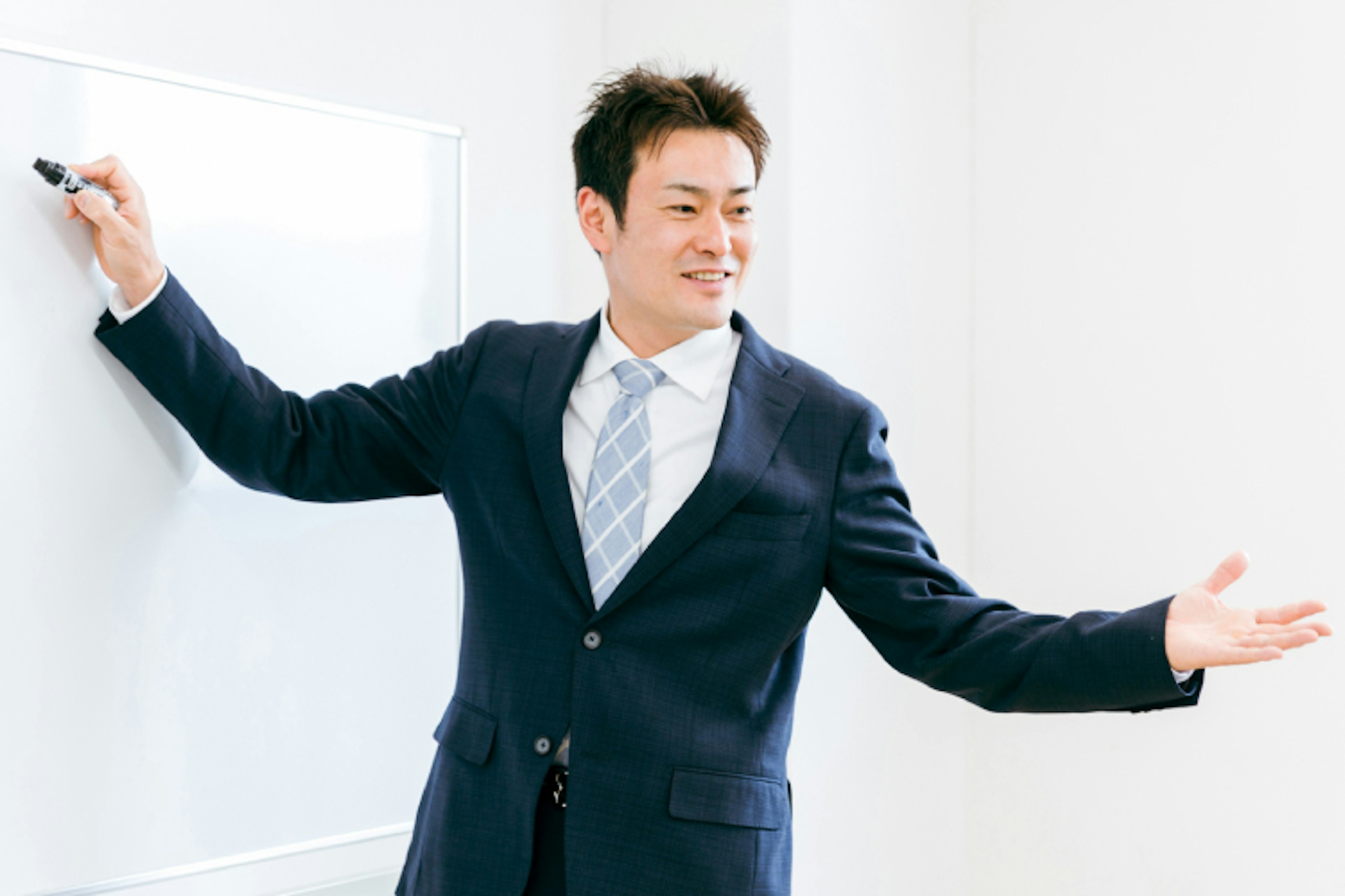 社内研修プログラムの設計方法を解説！種類ごとの内容・効果や進め方