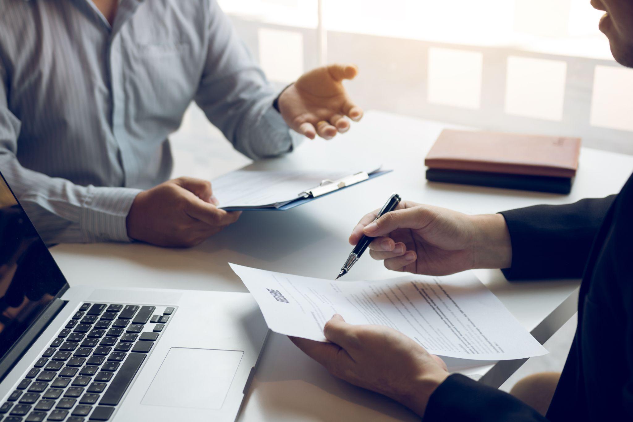 会議しているイメージ