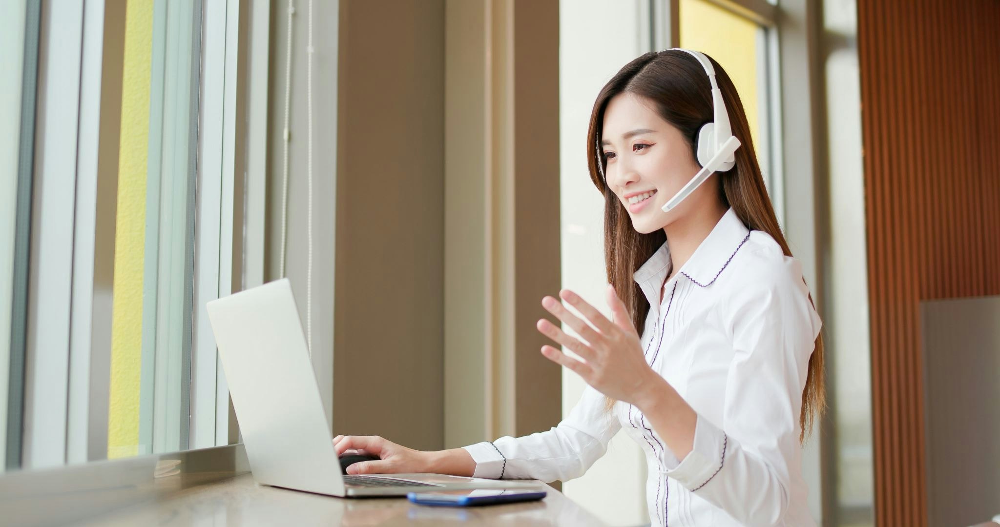 快適なテレワークに必要な7つの機器!選び方の重要ポイントを解説