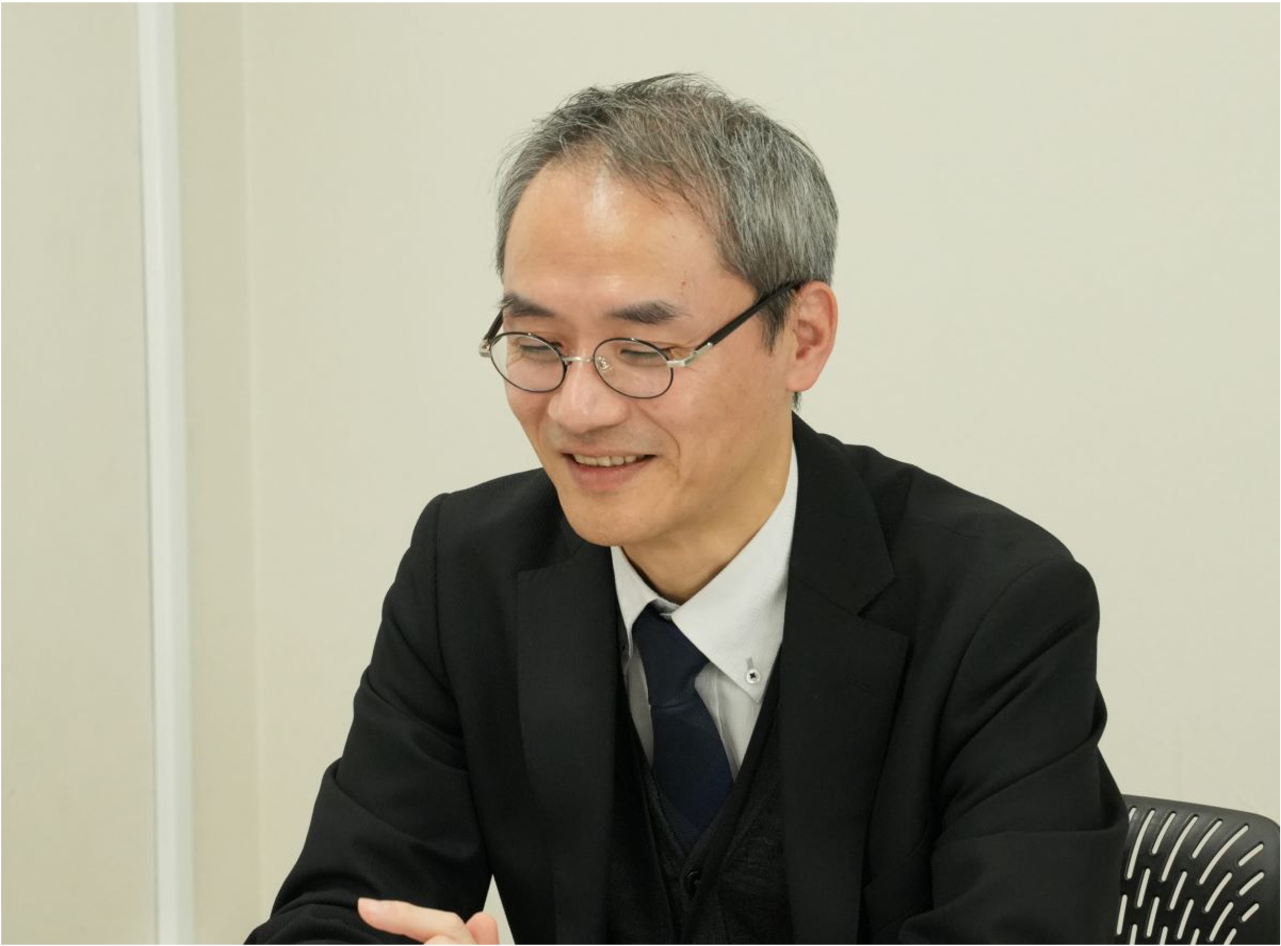 倉澤 様がインタビューでお話をしている画像