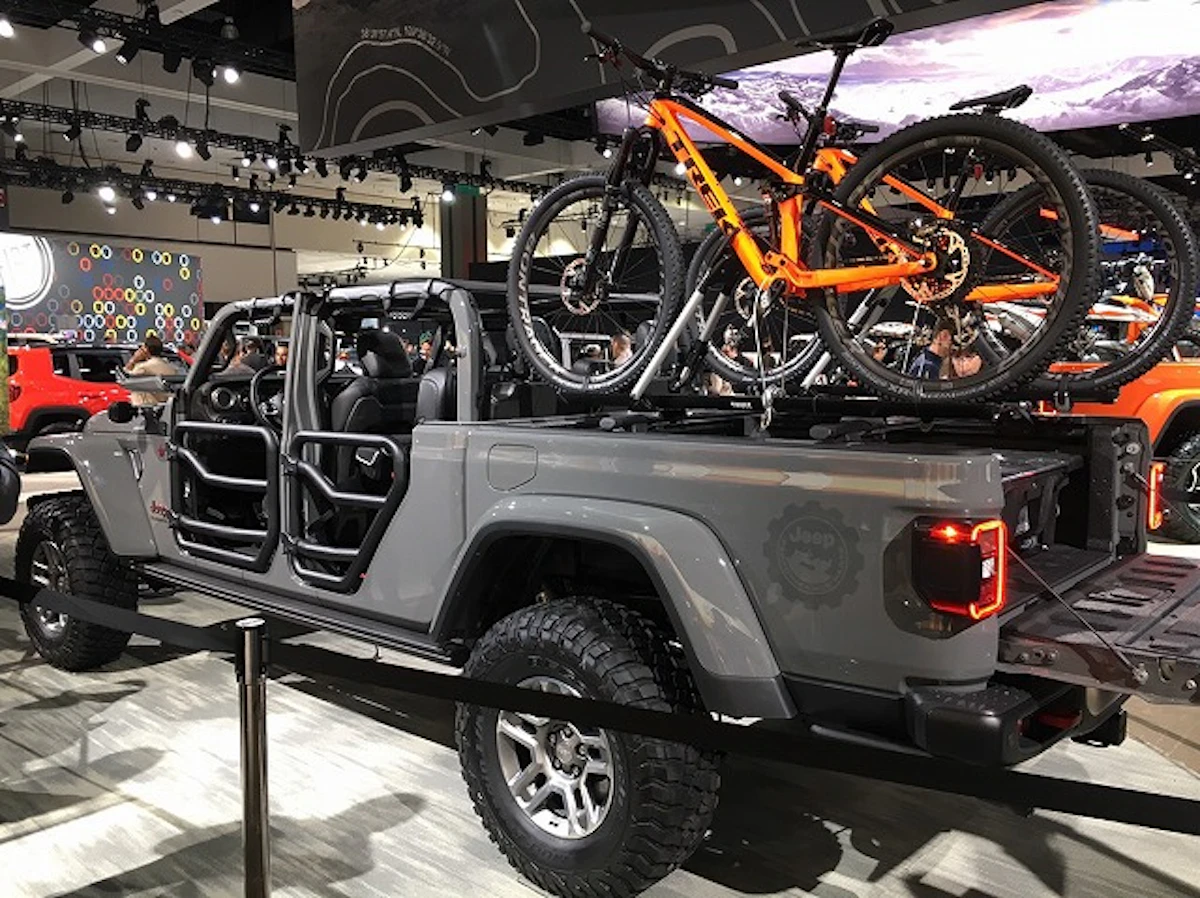 新型ラングラーピックアップ～