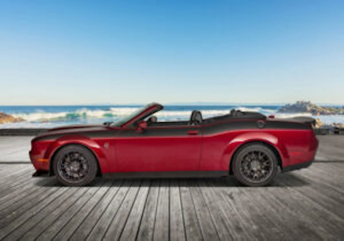 チャレンジャーがコンバーチブルをリリース♬