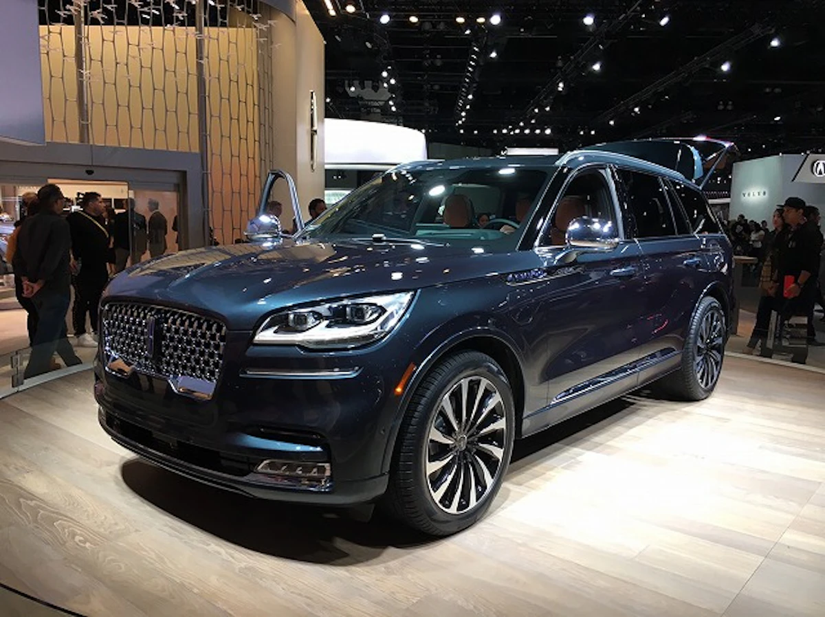 ２０２０年　リンカーンアビエーター～