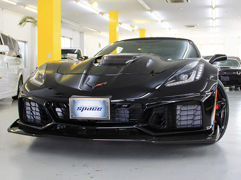 アメ車ワールドにコルベットZR1コンバーチブルが紹介されました