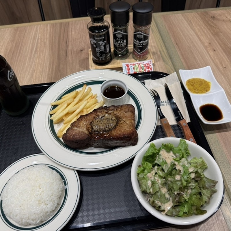 【高崎】オーパに巨大ポークステーキのお店がオープンしてる