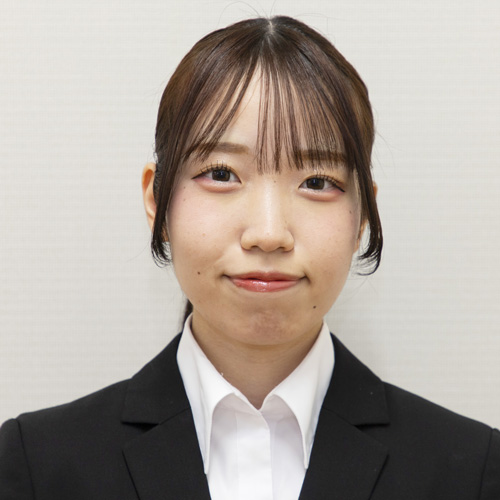 井田　樹歩の写真