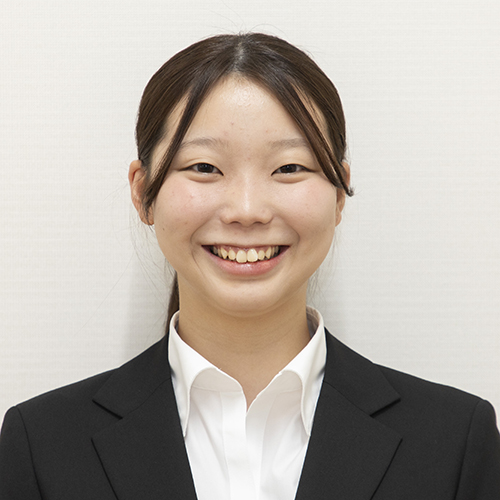 河原　聖奈の写真