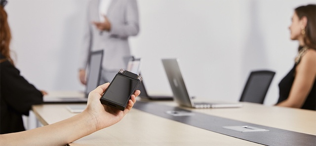 話者の音声のみを正確にキャッチ！