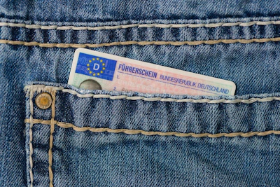 【2021年版】在宅ワークで稼げるおすすめ資格7選【資格ありは有利？】