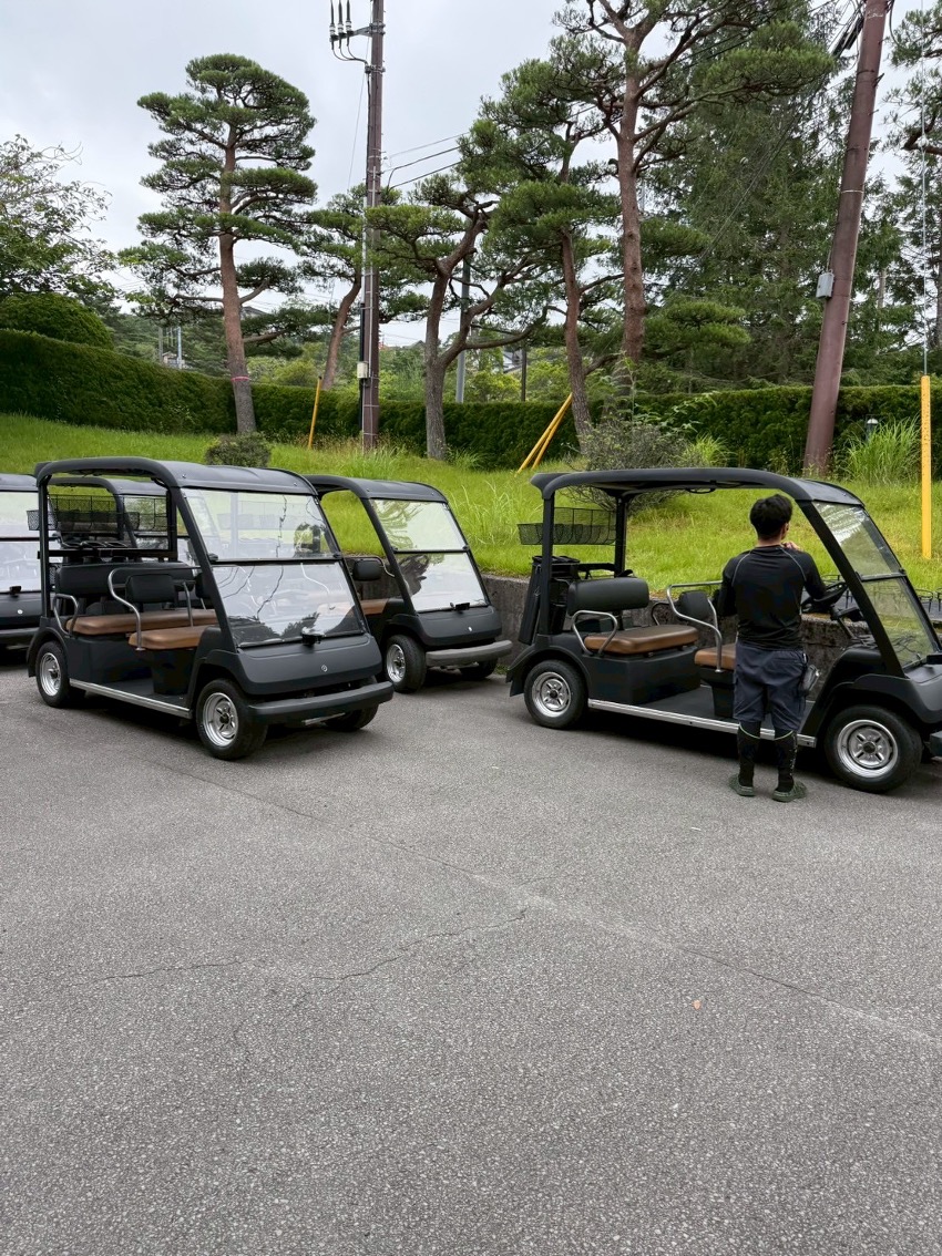 「ゴルフカートと車庫もメンテナンス!資産を守る!」