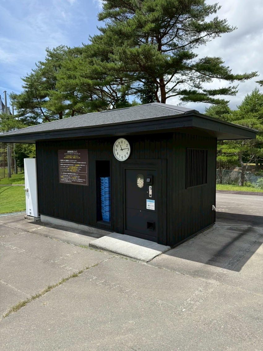 「ゴルフ場のメンテナンスに塗装が欠かせない理由とは?」