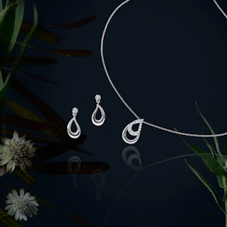 ヴァンドーム青山 ｜ 《数量限定品》[プラチナ・ウーマン