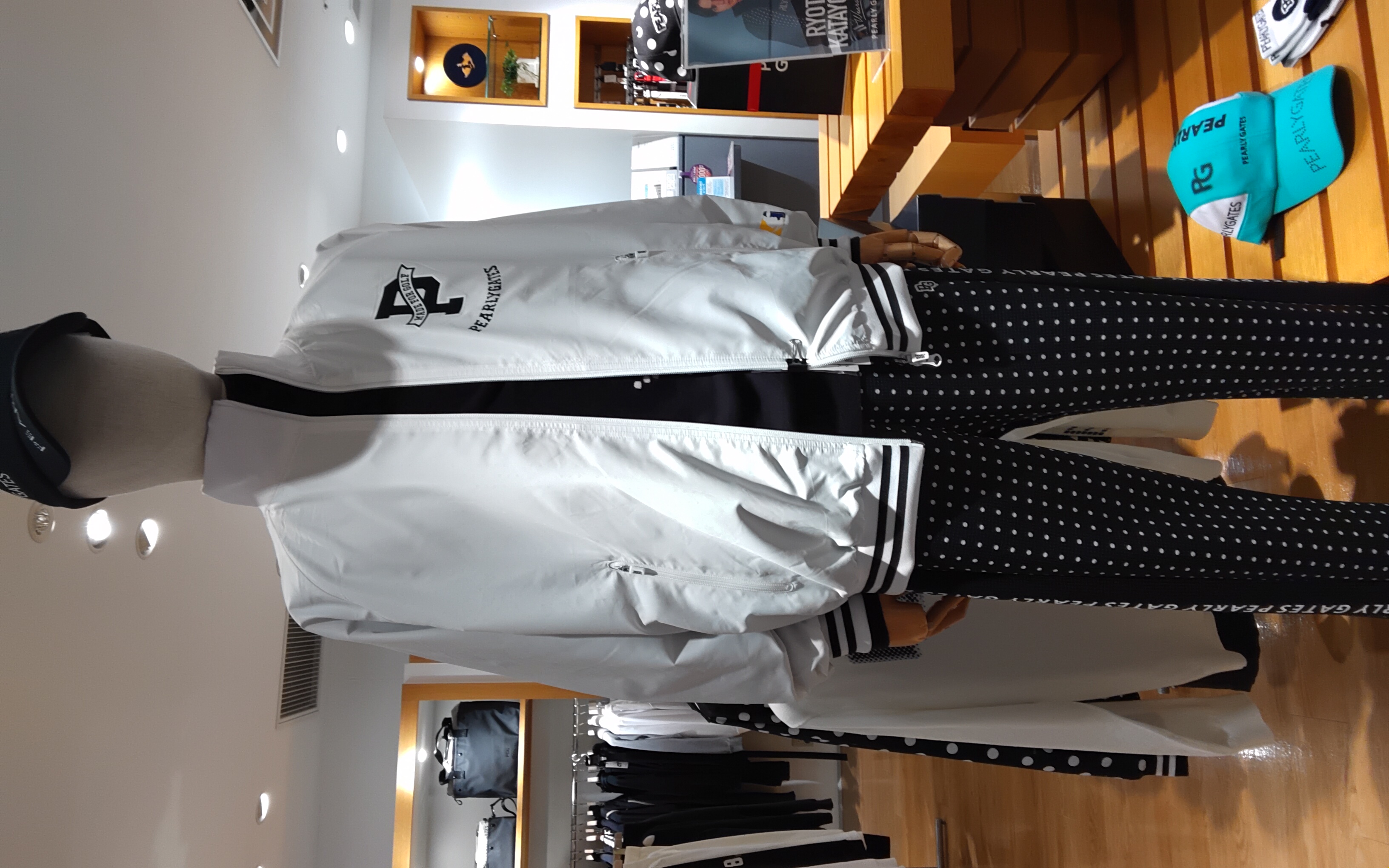 パーリーゲイツ タフレックスサーモトロン ツインスニードブルゾン（WHT／4） タフレックス×サーモトロン フルジップブルゾン ｜ ショップ