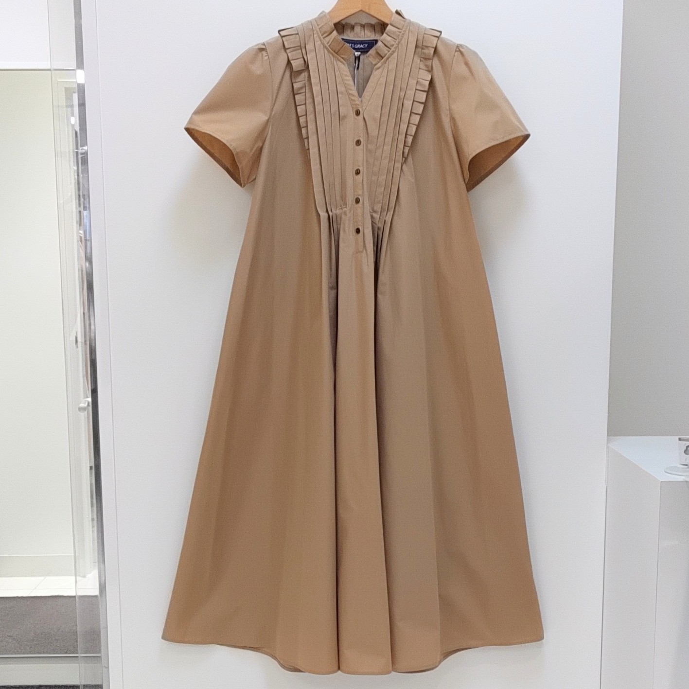 エムズグレィシー ｜ タック入りワンピース ｜ ショップニュース ｜ 遠