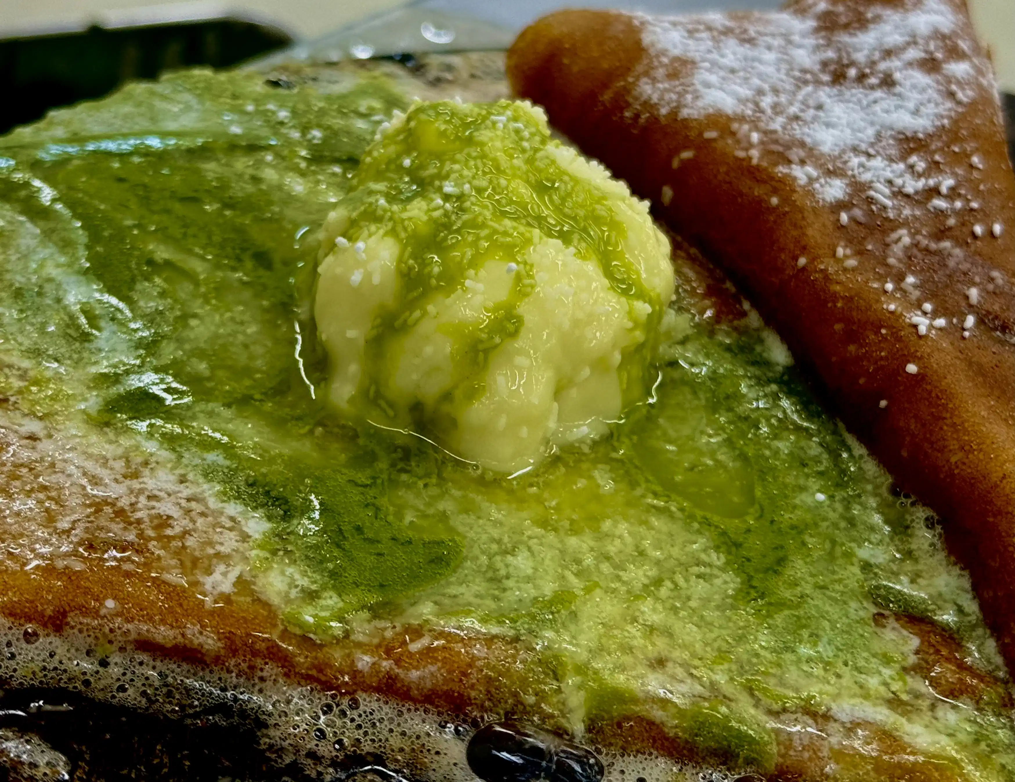 ピスタチオホワイトチョコバタークレープ