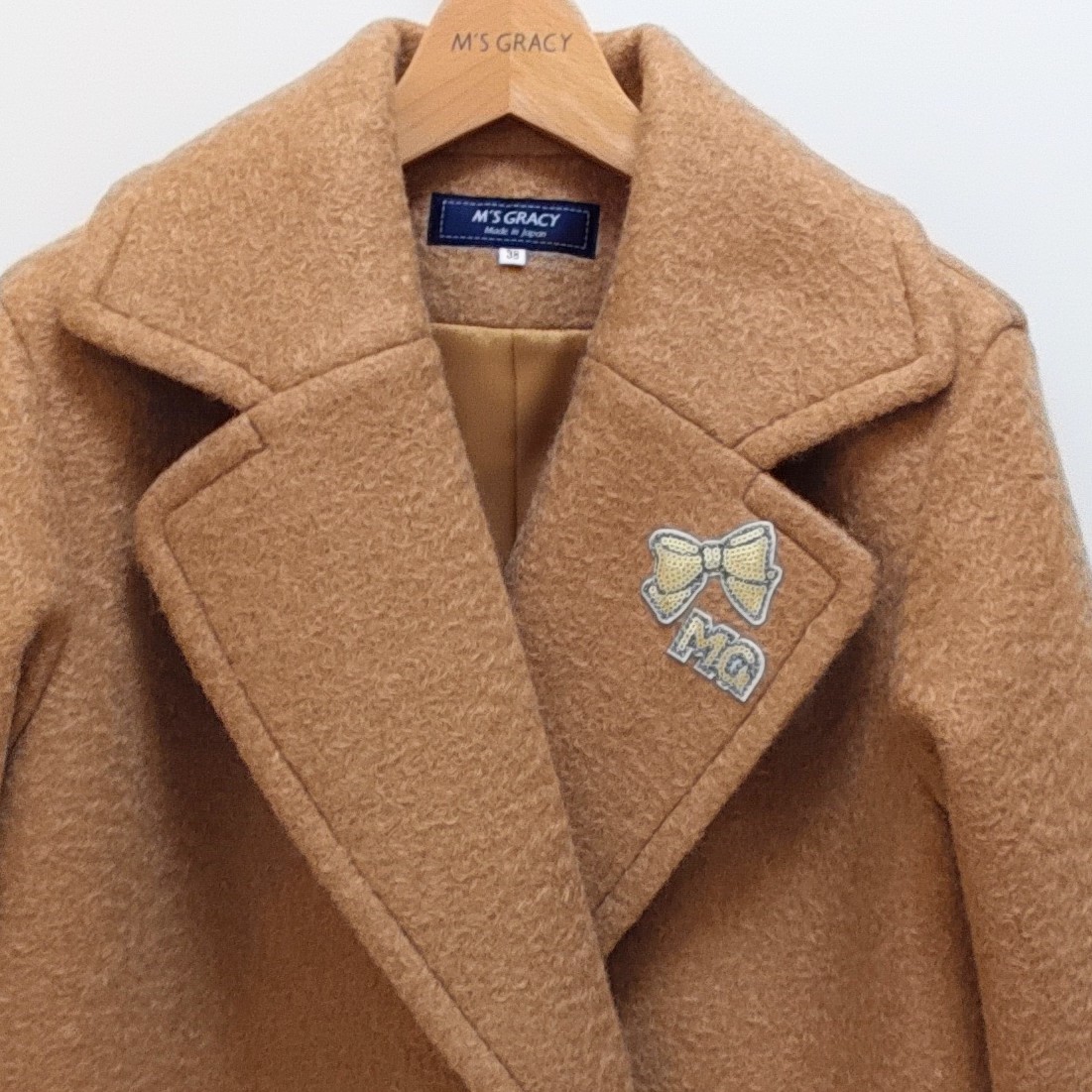 刺繍ワッペン付きテーラードコート ｜ ショップニュース ｜ 遠鉄百貨店