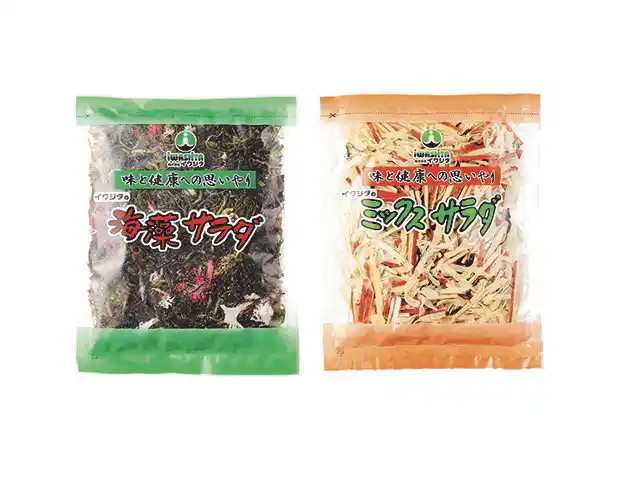 （左）ミックスサラダ　（右）海藻サラダ