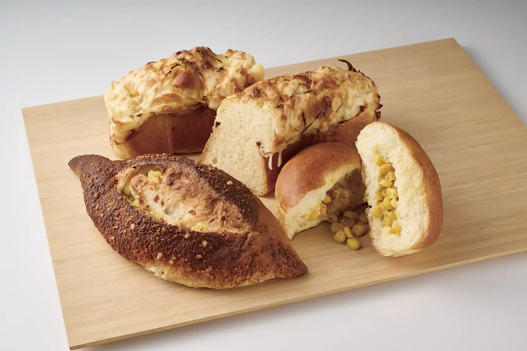 トリュフ香る美瑛コーンのバターパン