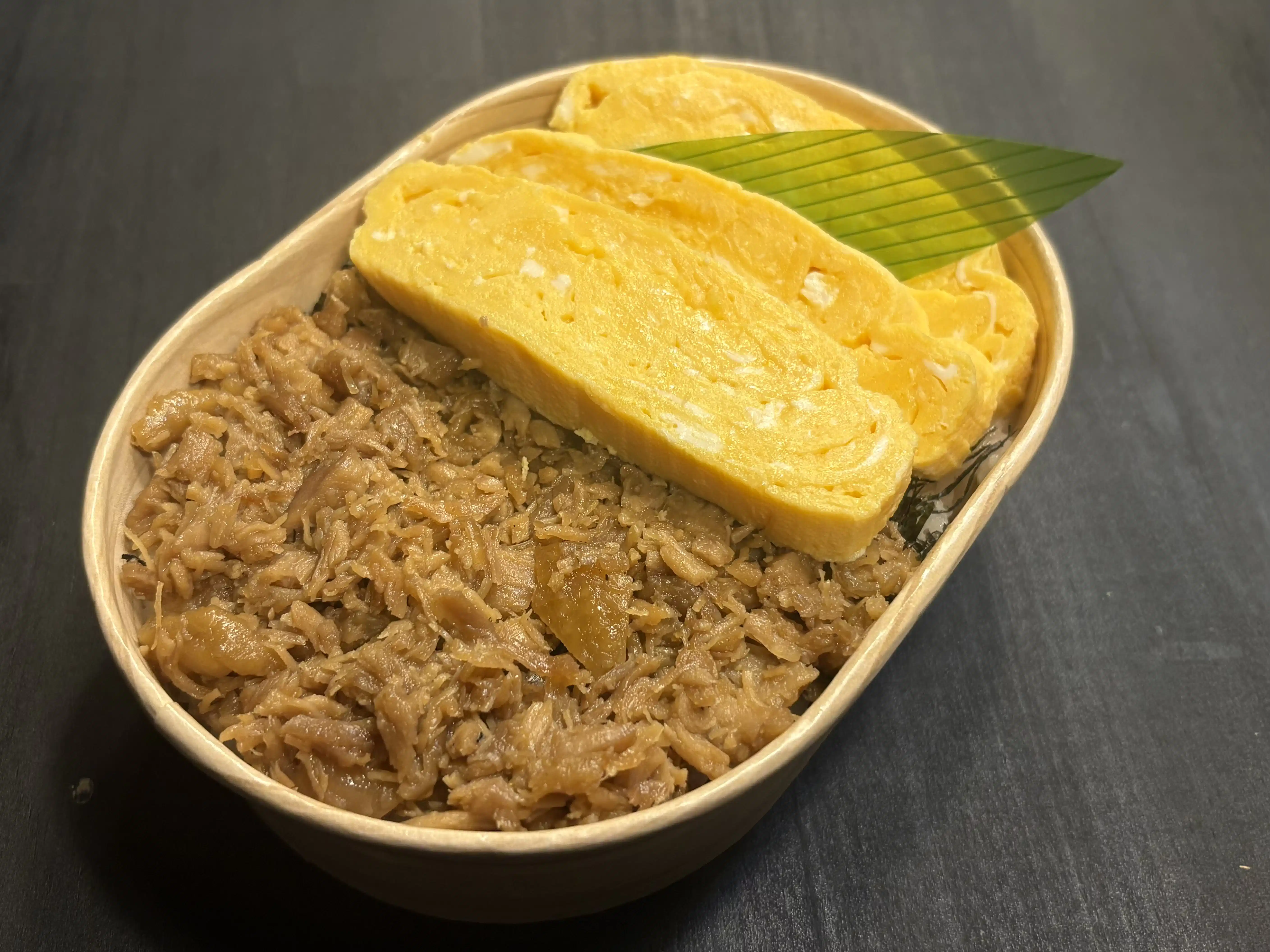 折尾かしわ店のかしわめし