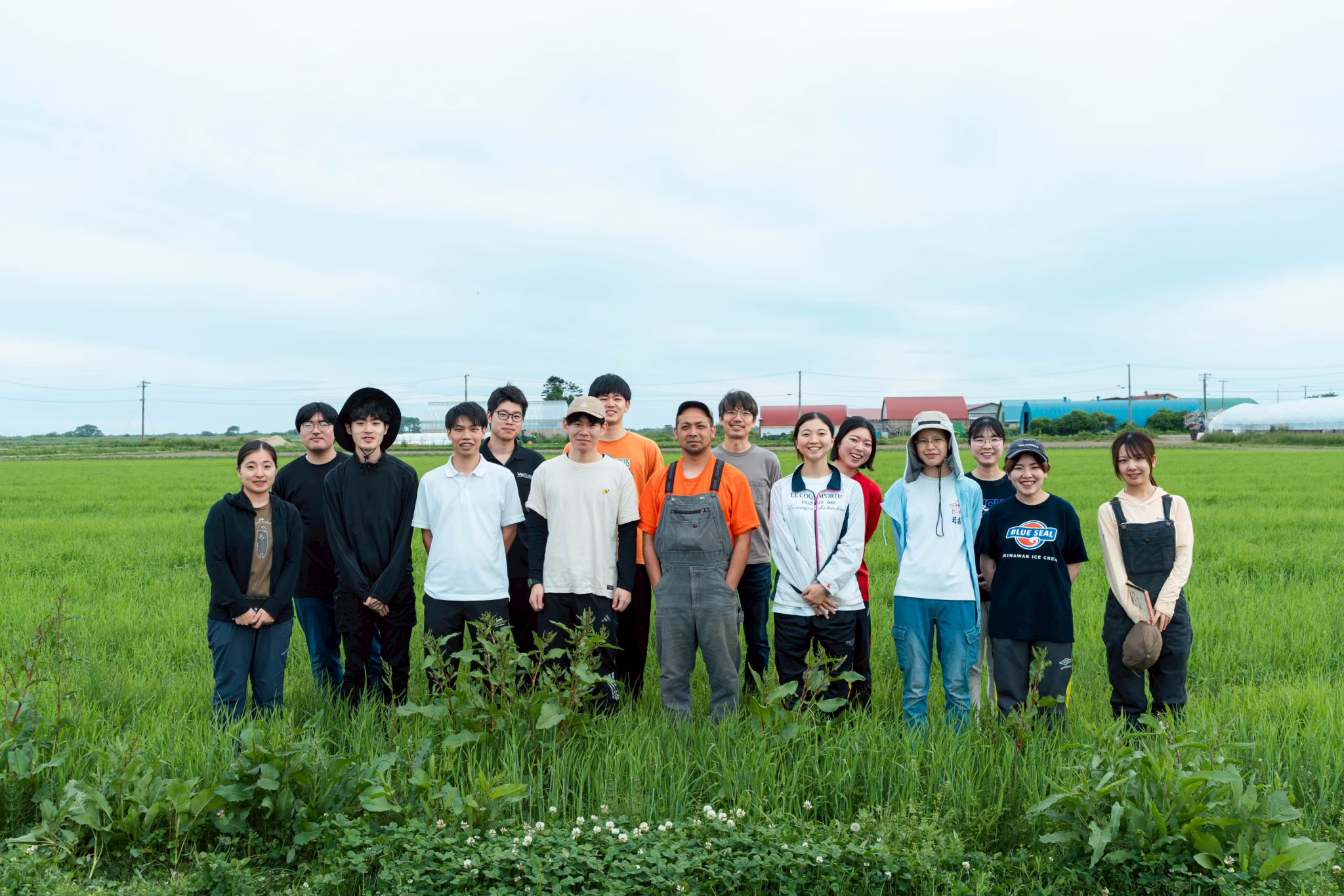 土に触れ、汗を流し、人と語り合う時間は、データや文献からは得られないかけがえのない経験となる