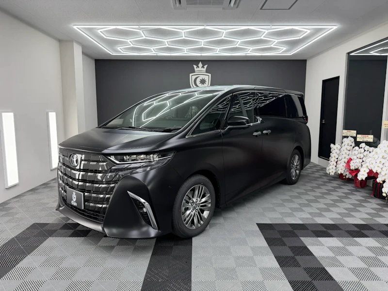 TOYOTA ALPHARD フルマットPPF施工 の施工事例