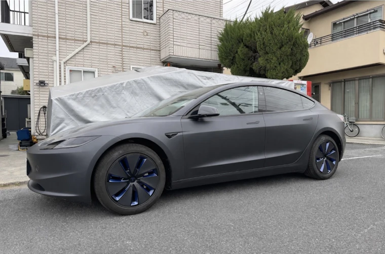 Tesla Model 3 ホイール部分ラッピング施工