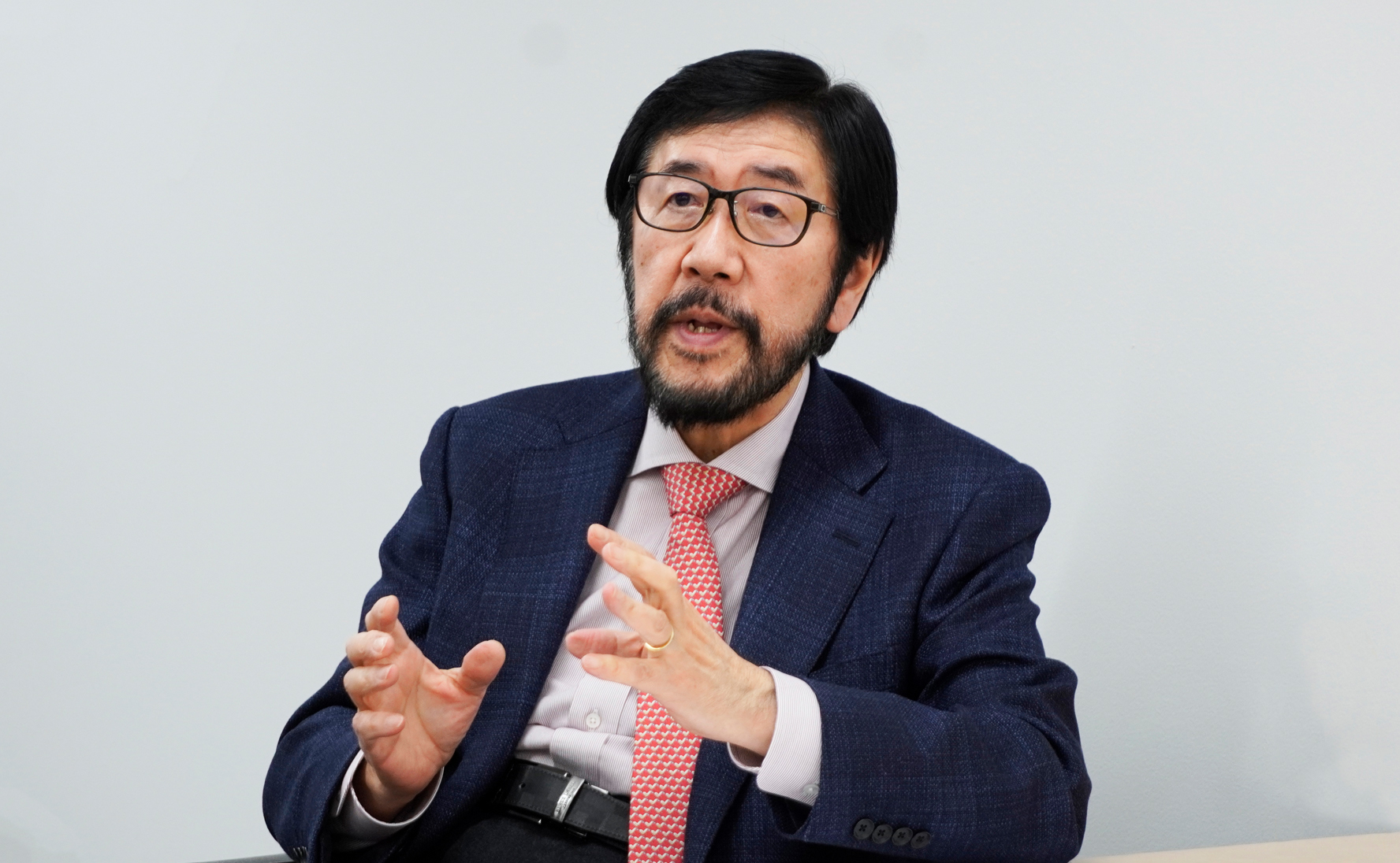 山田が語る様子