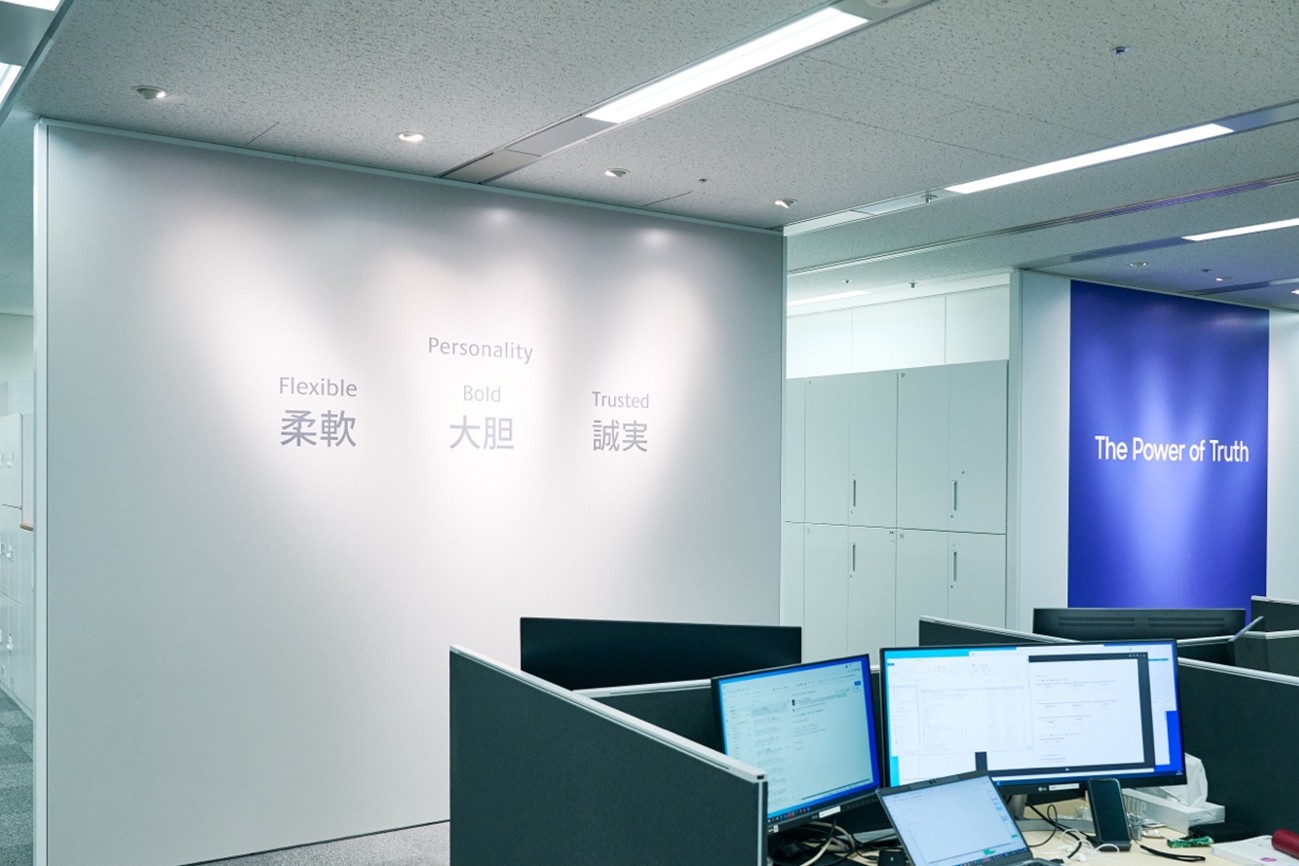 オフィス内のメッセージ・デザイン展開