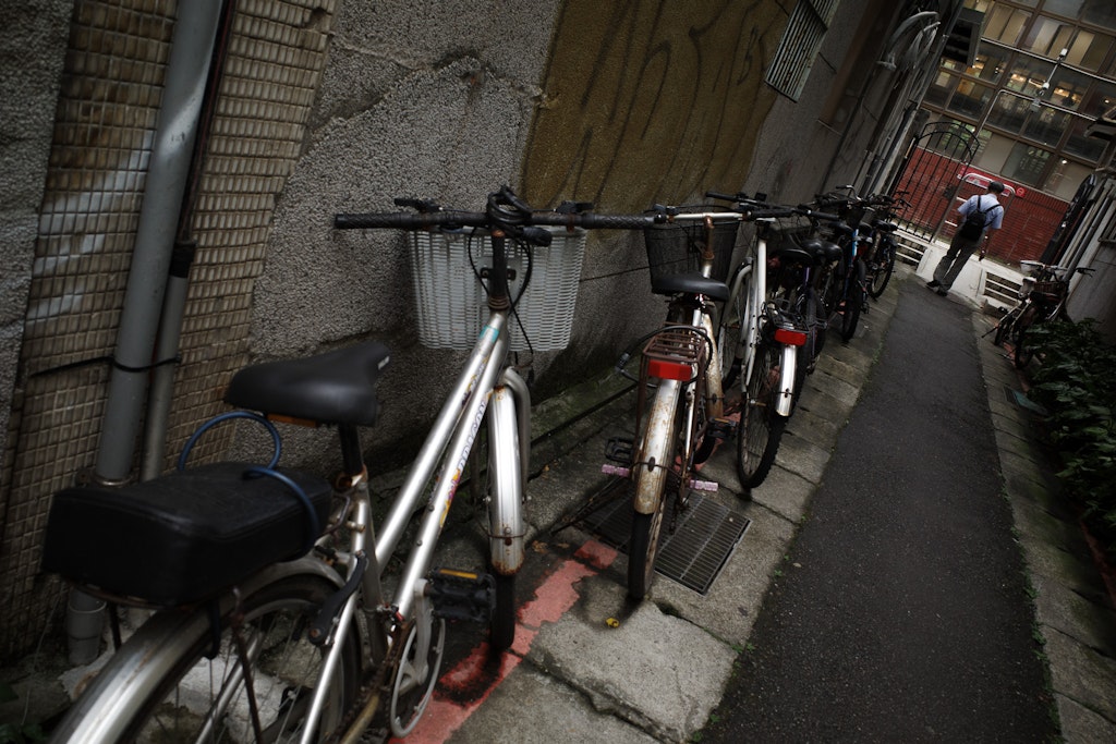 2025-04-05T16:00:00.000Z