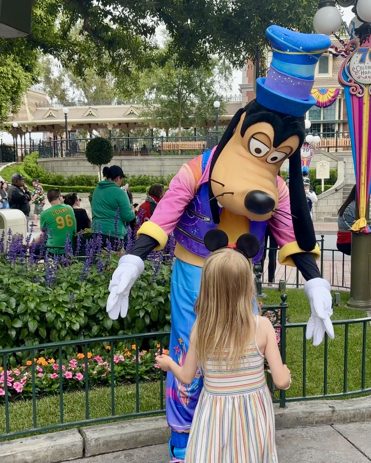 今しか出会えないハッピーが満載！ カリフォルニア ディズニーランド