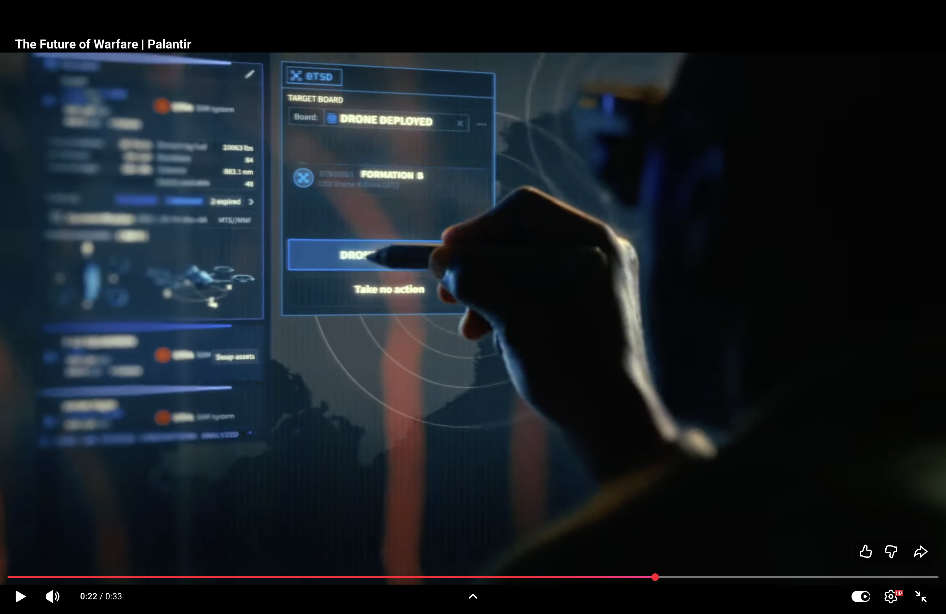 Palantirの『The Future of Warfare』動画スクリーンショット。ドローン配備やターゲット管理を示す軍事AI・防衛テクノロジーの操作画面を映した場面