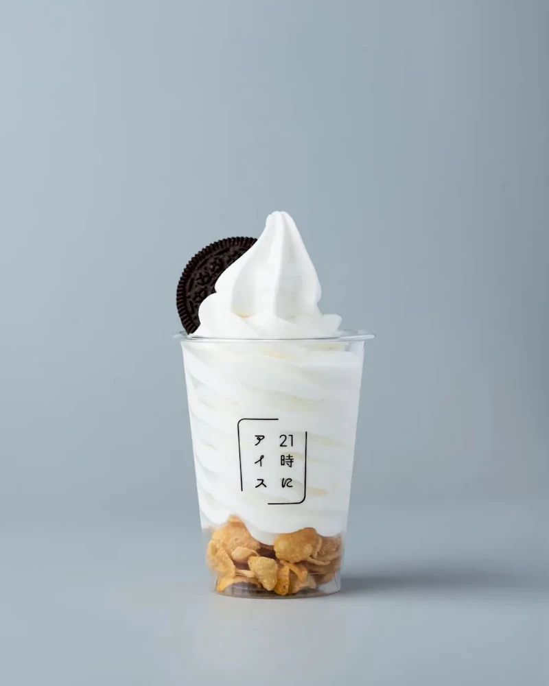 シンプルだからこそ一番おいしい。「ノーマル」は夜アイスの原点を味わえる人気メニュー