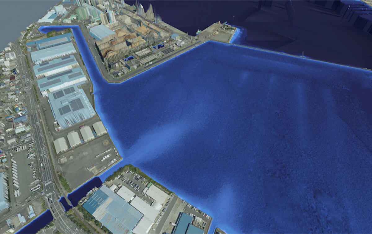 陸と海の公開データをつなぎ、調査前の状況把握へ──三栄ハイテックスが海底地形を3Dで可視化