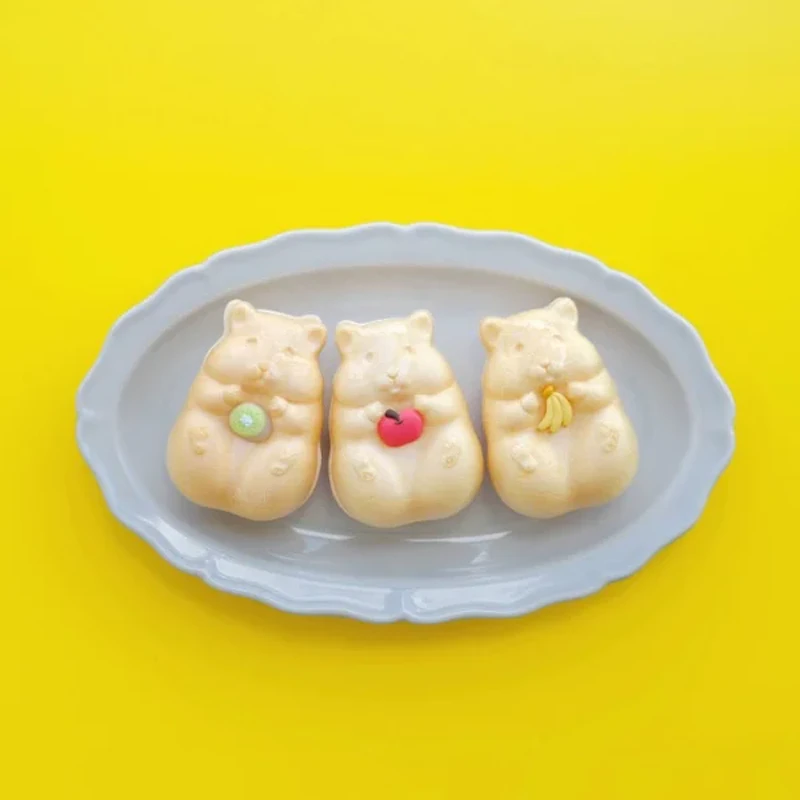 ハムスターモナカの新作が登場。フルーツを持つハムたちが可愛いレトロ