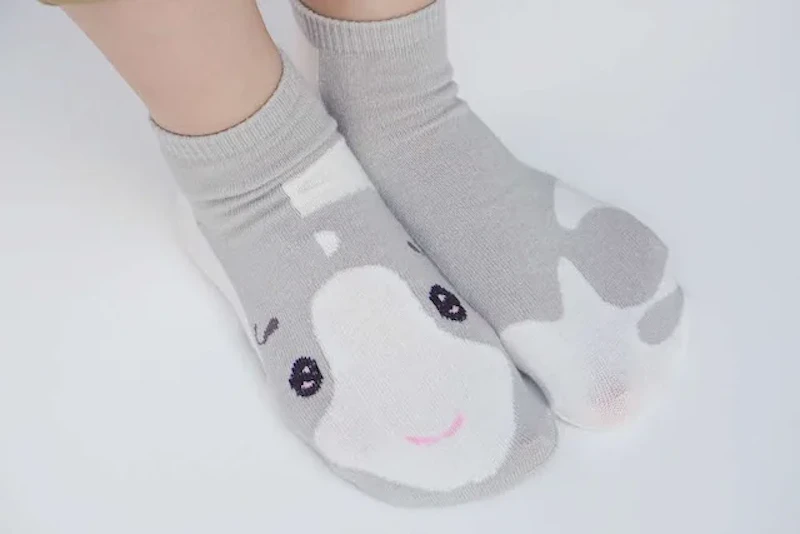 初代推しモルの「へぎ」がモチーフの靴下