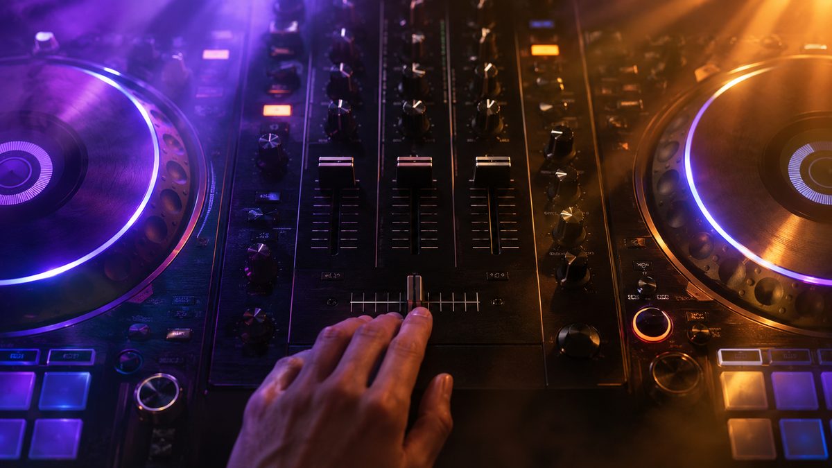 DJのつなぎ方の種類まとめ|最初に覚えたいのは2つ